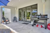 1902 Della Dr