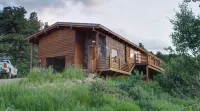 Nederland Getaway 4 Bedroom Home by RedAwning - Homestays