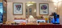 Astoria Hotel - breakfast