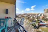 Luxe Dtwn Reno Penthouse ~ 3 Mi to Casinos! - Condos