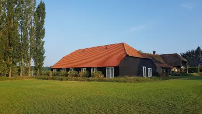 Schaluinenhoeve Hotels near Parc de Kievit