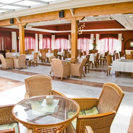 Aparthotel Bahia Pinosol