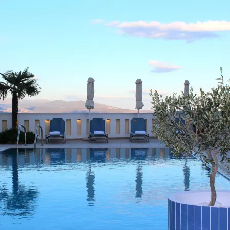 Amaryllis Hotel Apartments