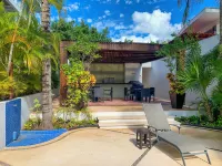 Oasis 12 Hotels near xcaret