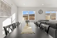 Cliff Side Retreat 2 Bedroom Condo - 4-Star