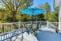 1 Mi to Dtwn: Home w/ Fire Pit & Deck in Hudson! - 3-Star