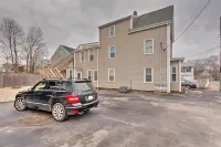 Stunning Brockton Apt < 4 Mi to Westgate Mall!