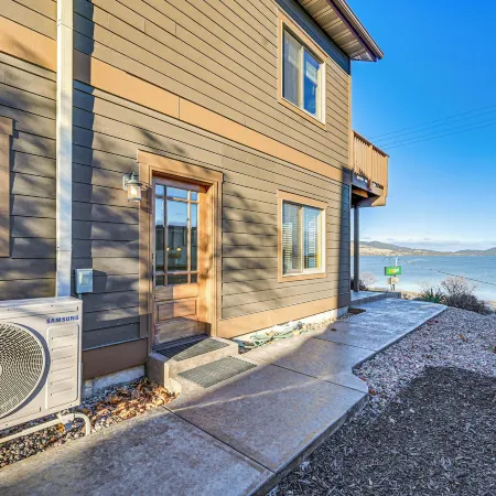 Walk to Flathead Lake: Polson Home w/ Balcony