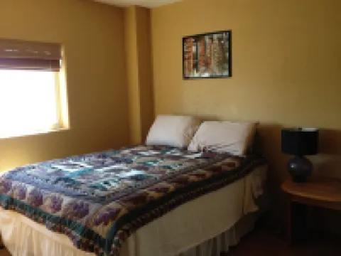 Old Town Kenai Bluff House, Breathtaking Views Hoteles en Kenai