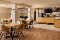 Stonecroft Inn - breakfast