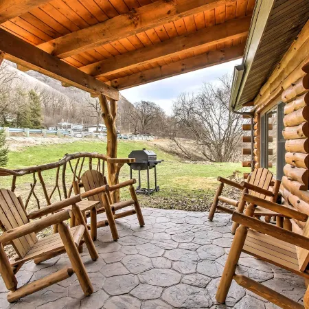 Cabin by the River Visited by Treehouse Masters!