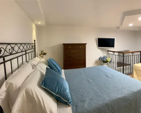 Annygio House - De Vivo Realty