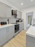 Sleeps 4- 1-Bedroom Apartment – Walking Distance to Grantham Town Centre!