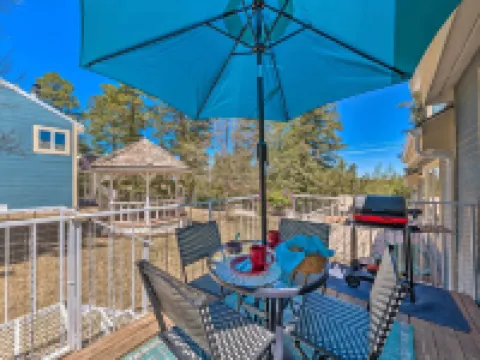 Eclectic Home w/ Deck: 4 Miles to Ski Cloudcroft! Hotels in Cloudcroft