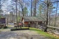 Cabin w/ Hot Tub - Near Nantahala Outdoor Center! - 3-Star