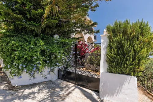 Akakia Panoramic Villa