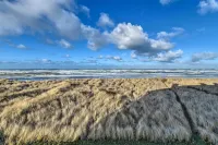 Eagles View Condo in Ocean Shores w/ 3 Balconies