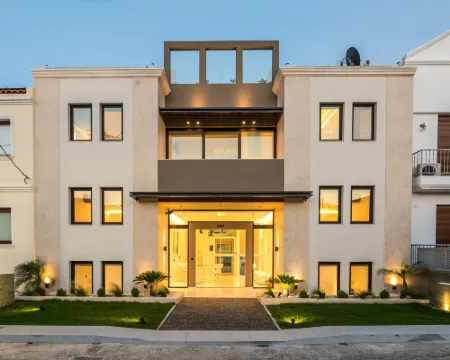 GM Luxury Suites & Spa Hotels in Sitia