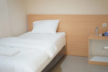 Gold Line Guest House Отели в г. Kubu Raya Regency