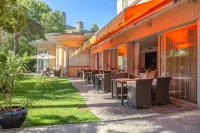 Hotel Unione Hotel in zona Castello di Sasso Corbaro
