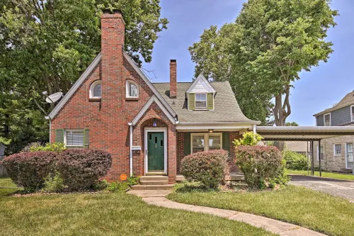 Indianapolis Vacation Rental - Walk to the Ims!