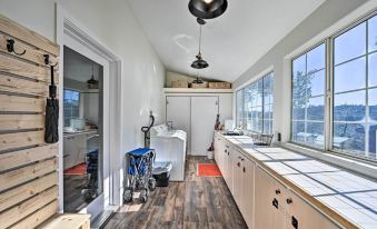 Inviting Julian Home w/ Scenic View & Hot Tub