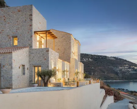 Yerma Suites Limeni Hotels in Itilo