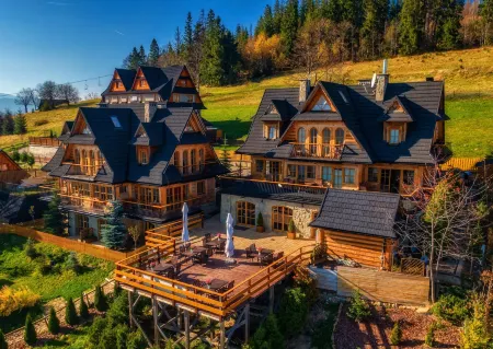 Butorowy Dwór Отели в г. Косцелиско