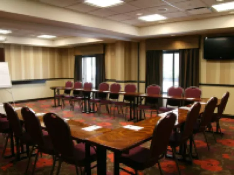 希爾頓歡朋套房酒店-底特律機場羅穆勒斯 羅穆勒斯酒店