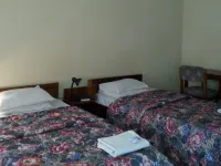 Paradise Resort, Lake Bosomtwe Hotels in Botsomtwe