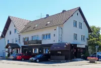 施威澤湖伊斯里飯店餐廳 菲恩海姆住宿飯店