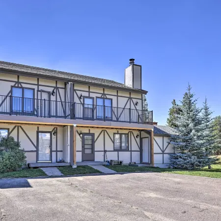 Townhome w/ Club Access on Shuttle Stop