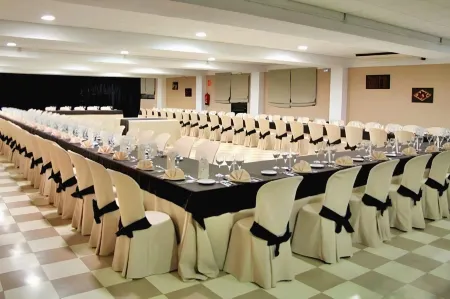 Ahc Hoteles