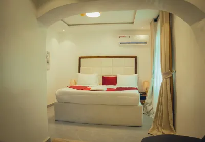 HomeWorth Hotel