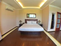 Grand Hoyah Hotel