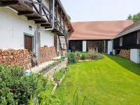 Spacious in Farmhouse