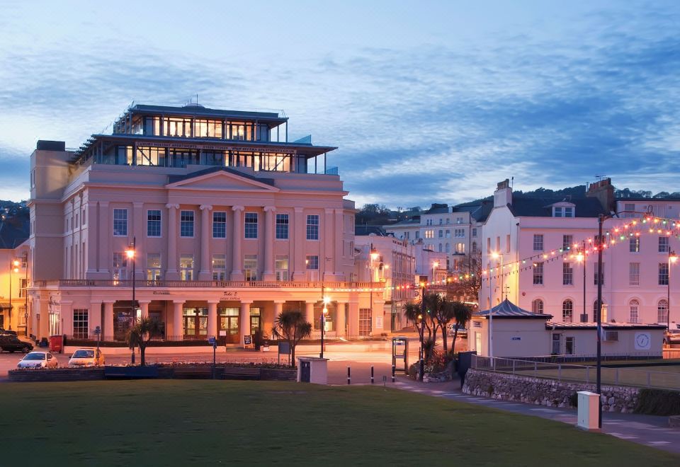 hotel overview picture