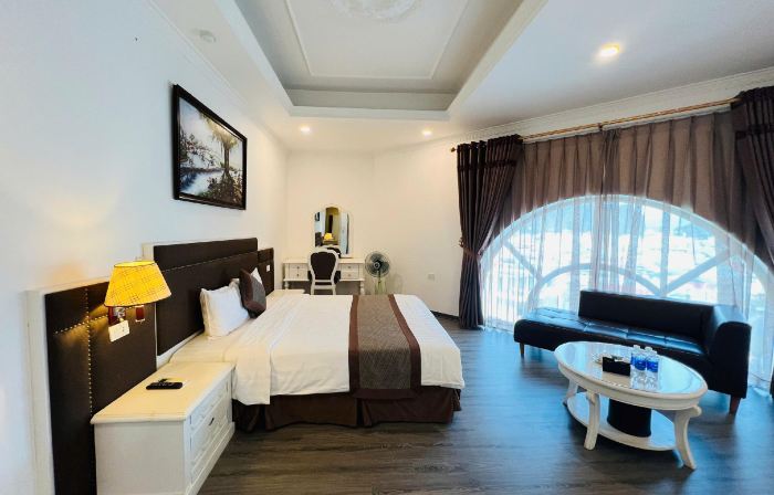 Royal Hotel Halong - Hon Gai