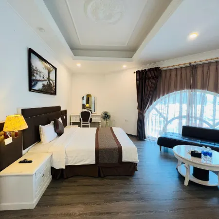 Royal Hotel Halong - Hon Gai
