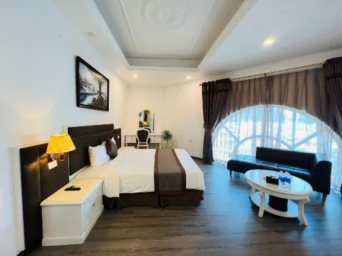 Royal Hotel Halong - Hon Gai