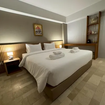 Missoniya Hotel Hotels near Rajavinitbangkhen School