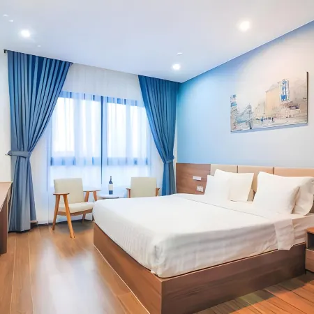 Grand Lee Hotel Отели рядом с достопримечательностью «Курортный отель Binh Quoi 2»