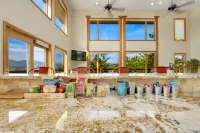 Colorado Mountain Retreat with Unbeatable Views!