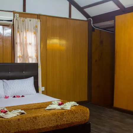 Izz Room Motel