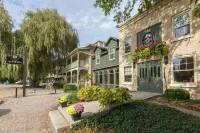 The Little Inn of Bayfield Hotels in Bluewater