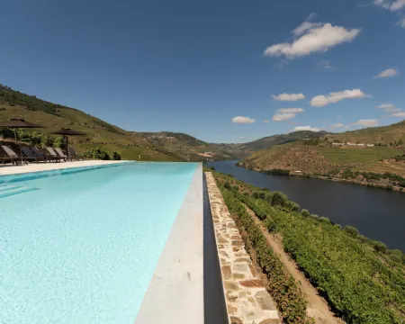 Quinta de Sao Luiz the Vine House Hotels in Tabuaco