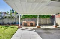 Pico Rivera Vacation Rental ~ 20 Mi to Disney