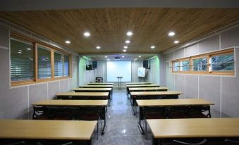 Yangju Sky Palace Gaemyung Pension