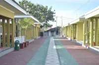 Tanjung Angin Guest House Palu Hotel a Mantikulore