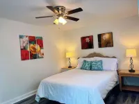 1bdr/1bthr near JAX downtown pet friendly 124B Hotel in zona Department of Orthopaedic Surgery and Rehabilitation